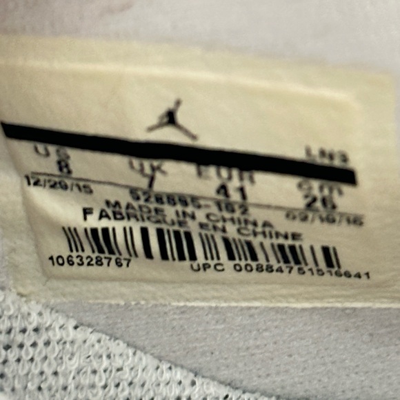 Air Jordan 11 Retro 2016 Low Cherry main image 4